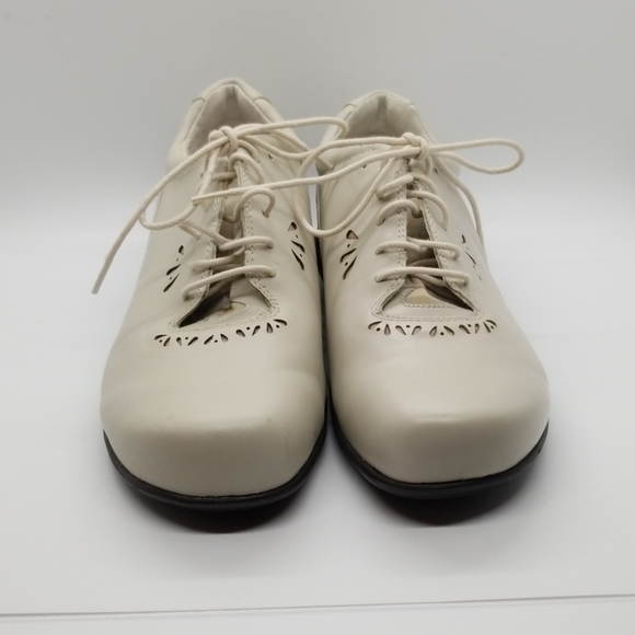 P.w. Minor Lexi Comfort Shoes Women's size 6 2W - Picture 3 of 7